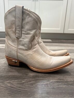 Lane boots- Emma Jane Ceramic Crackle Western Ankle Booties